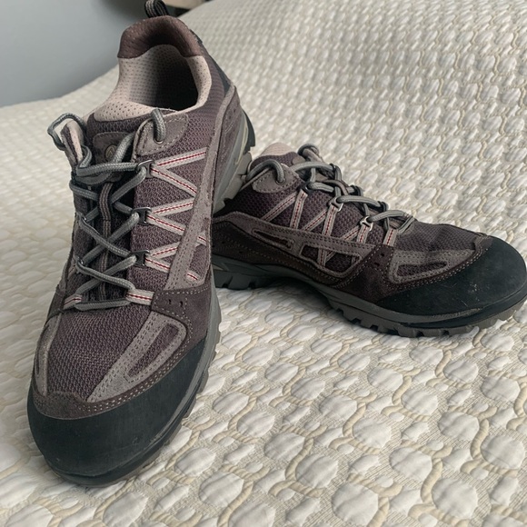 Asolo Men's gray Hiking Shoes - vibram size 9.5